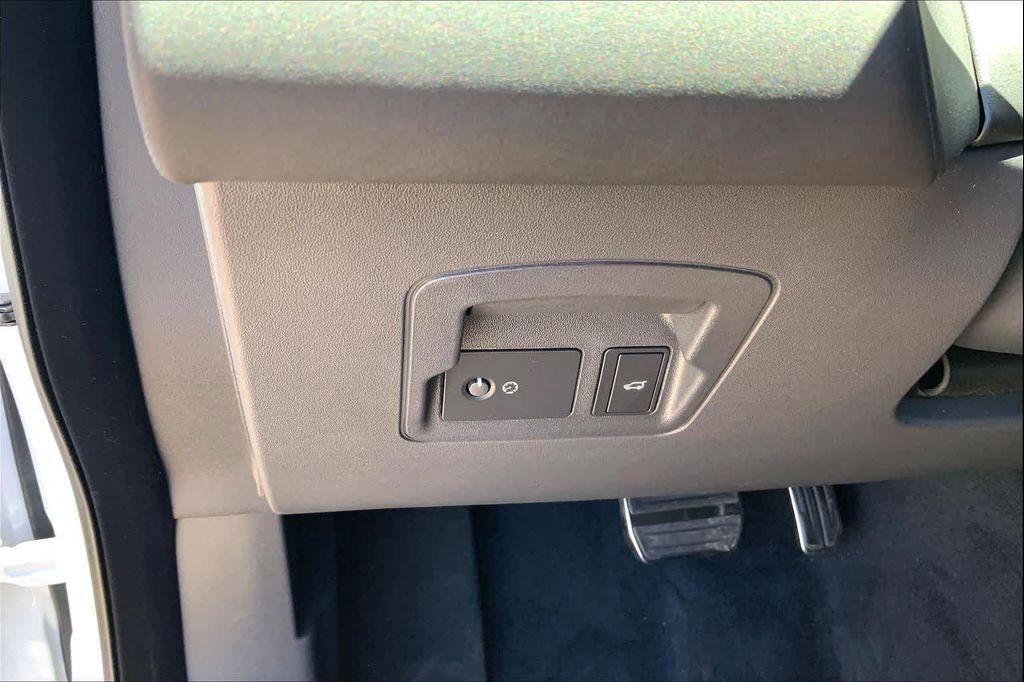 new 2026 Land Rover Range Rover Velar car, priced at $69,123