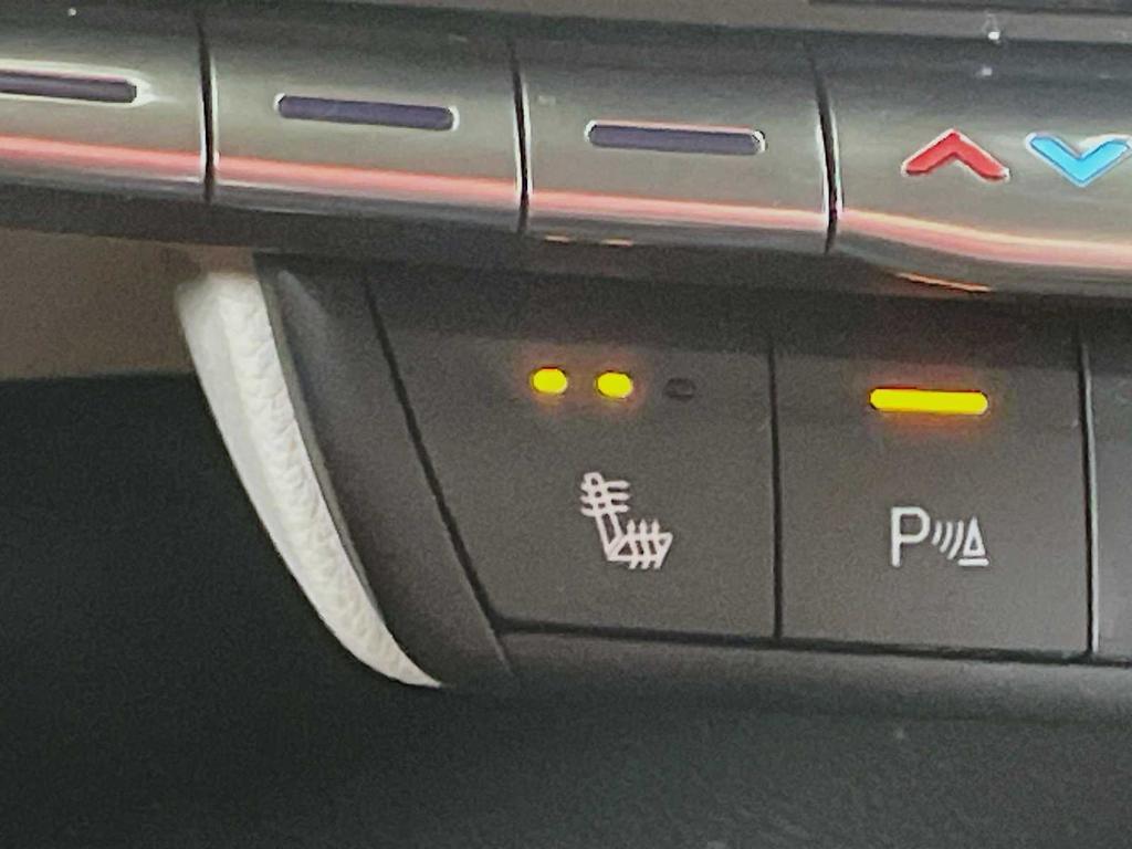 used 2023 Cadillac XT4 car, priced at $30,995