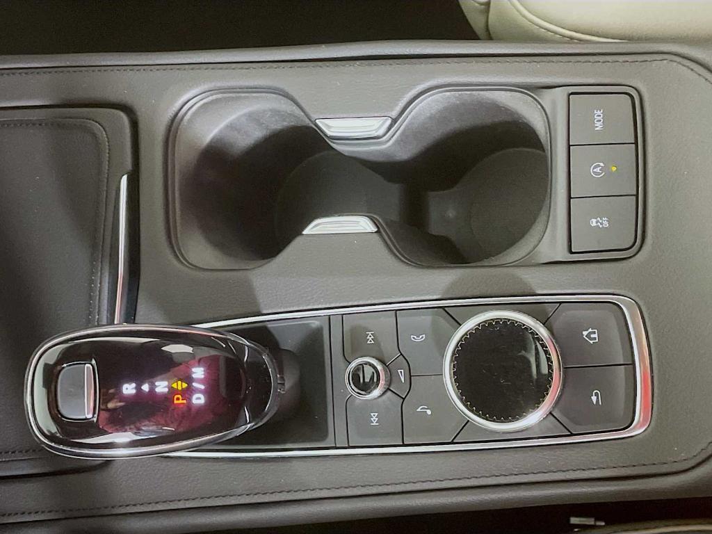 used 2023 Cadillac XT4 car, priced at $30,995