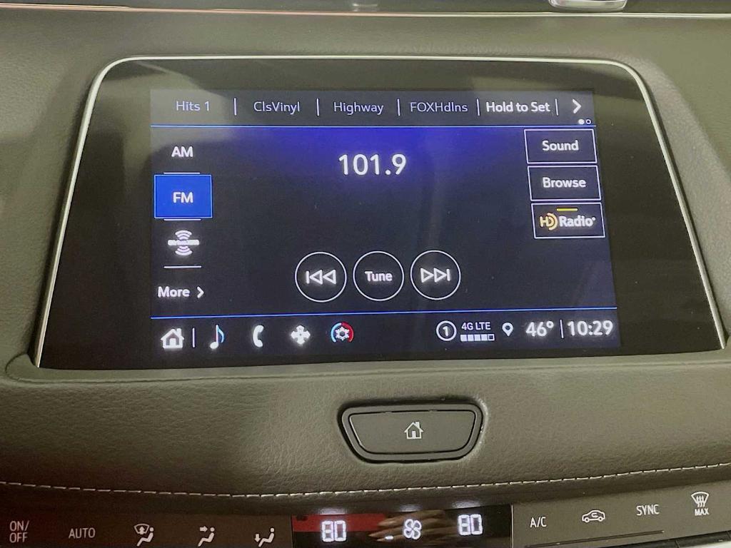 used 2023 Cadillac XT4 car, priced at $30,995