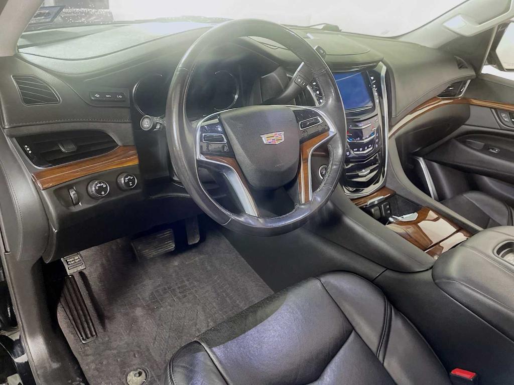 used 2020 Cadillac Escalade car, priced at $48,995