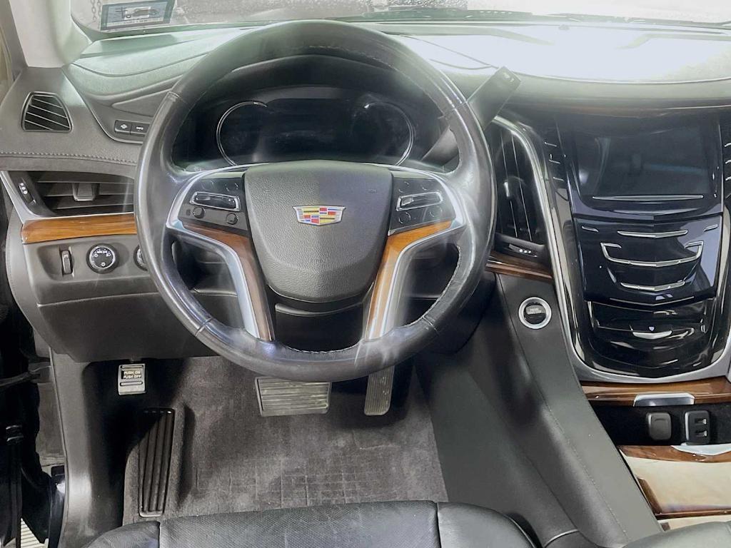 used 2020 Cadillac Escalade car, priced at $48,995