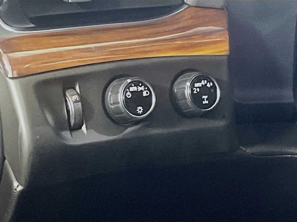 used 2020 Cadillac Escalade car, priced at $48,995