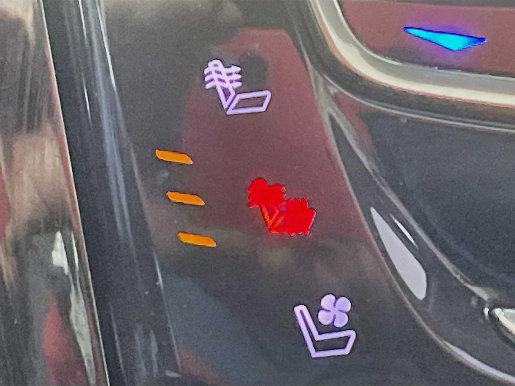 used 2020 Cadillac Escalade car, priced at $48,995