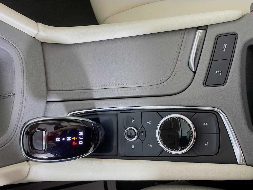 used 2022 Cadillac XT6 car, priced at $31,995