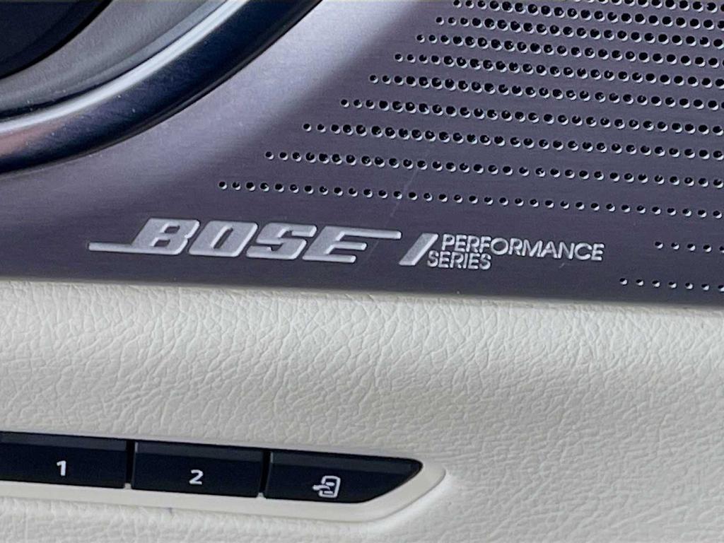 used 2022 Cadillac XT6 car, priced at $31,995