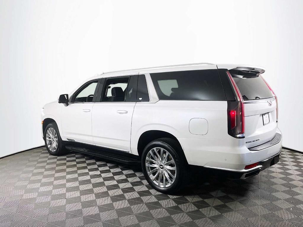 used 2024 Cadillac Escalade ESV car, priced at $80,895