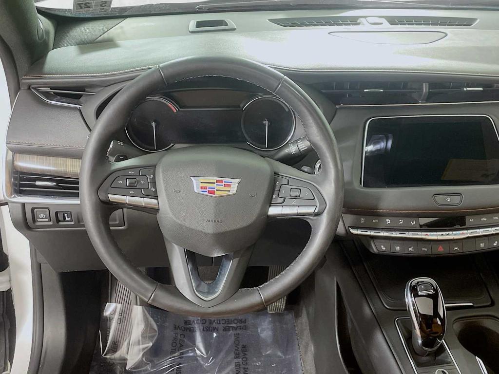 used 2022 Cadillac XT4 car, priced at $26,995