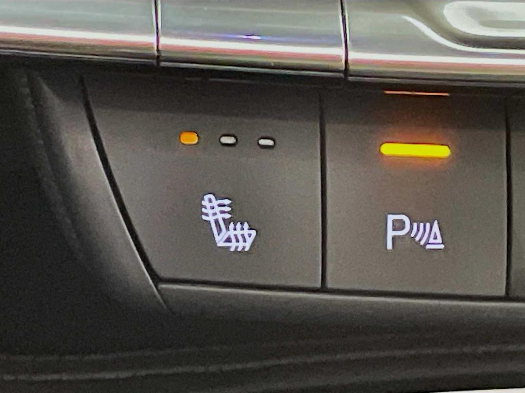 used 2024 Cadillac XT4 car, priced at $32,995