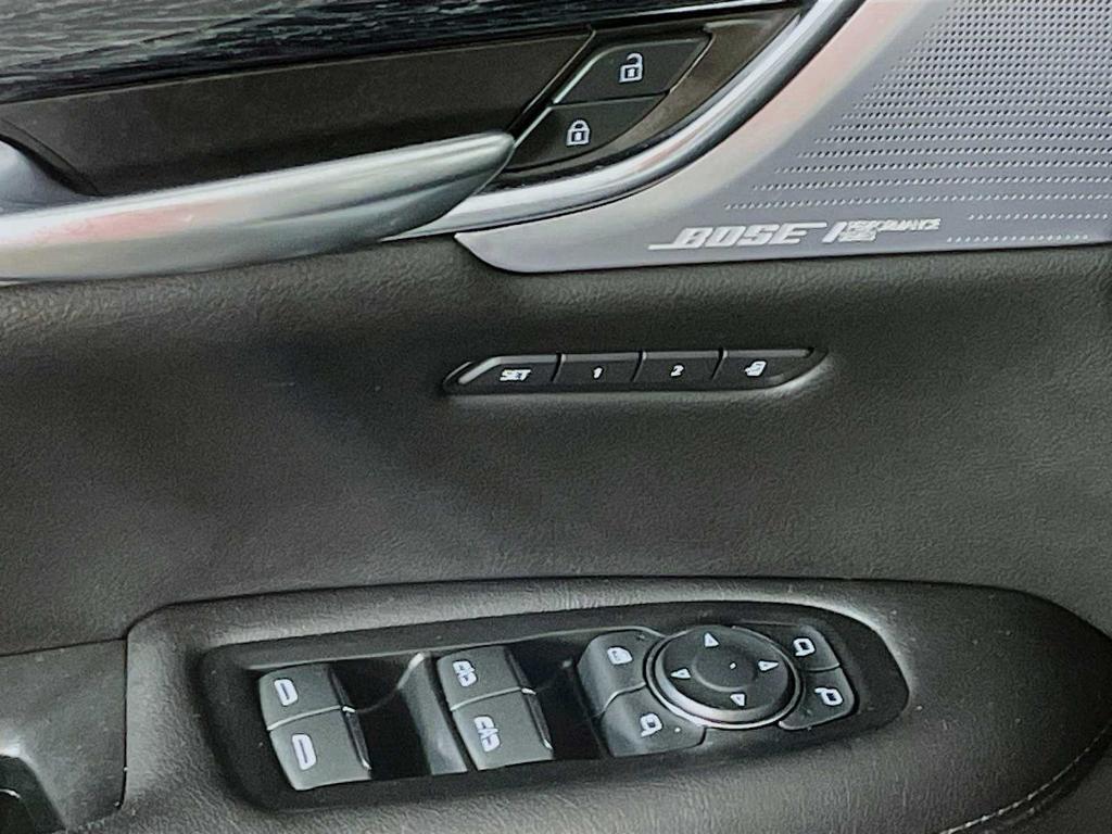 used 2023 Cadillac XT5 car, priced at $32,995