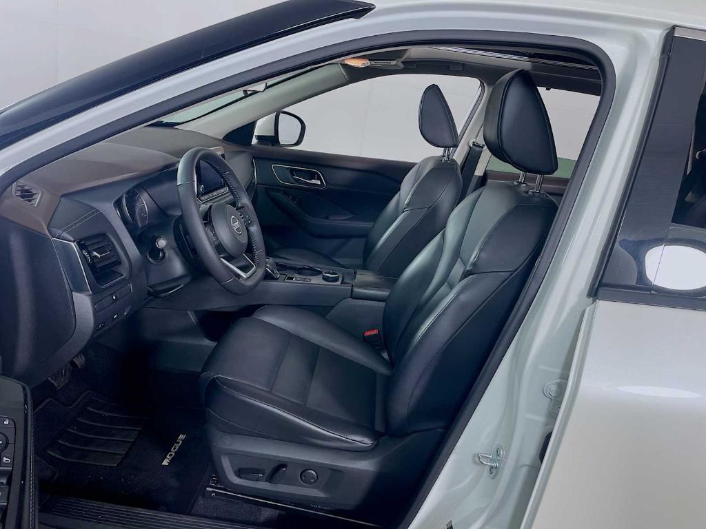 used 2021 Nissan Rogue car, priced at $19,995