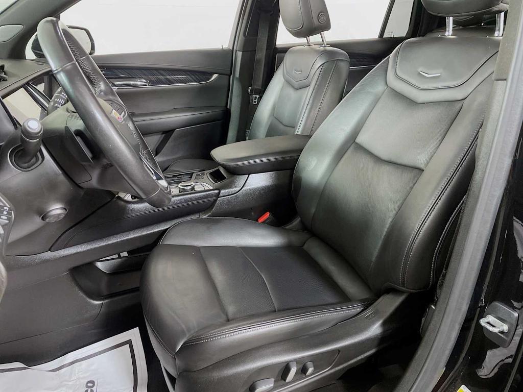 used 2021 Cadillac XT6 car, priced at $27,995