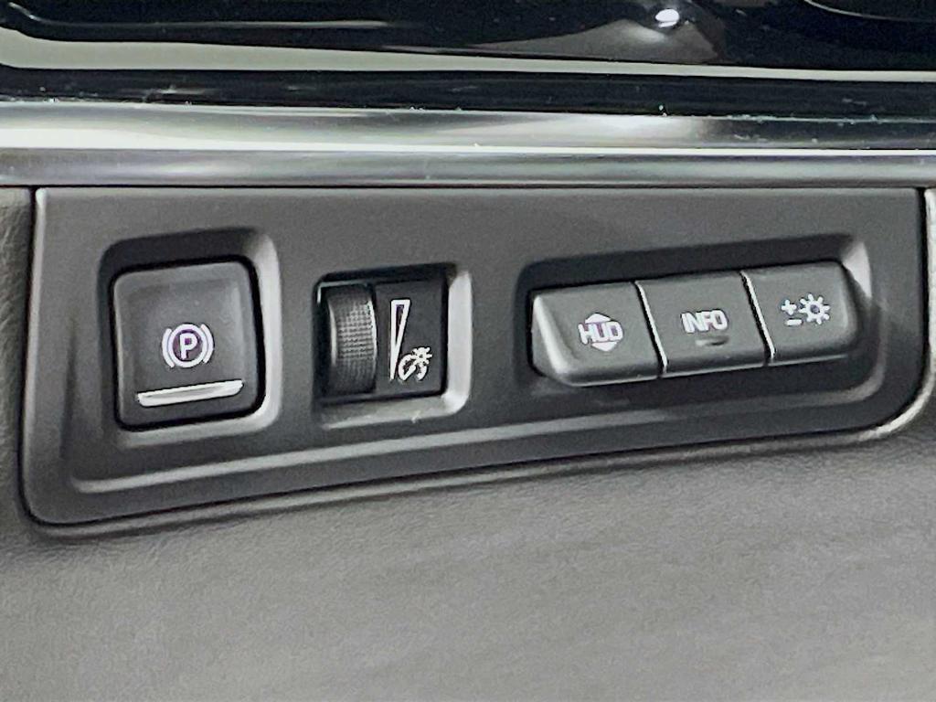 used 2021 Cadillac XT6 car, priced at $27,995