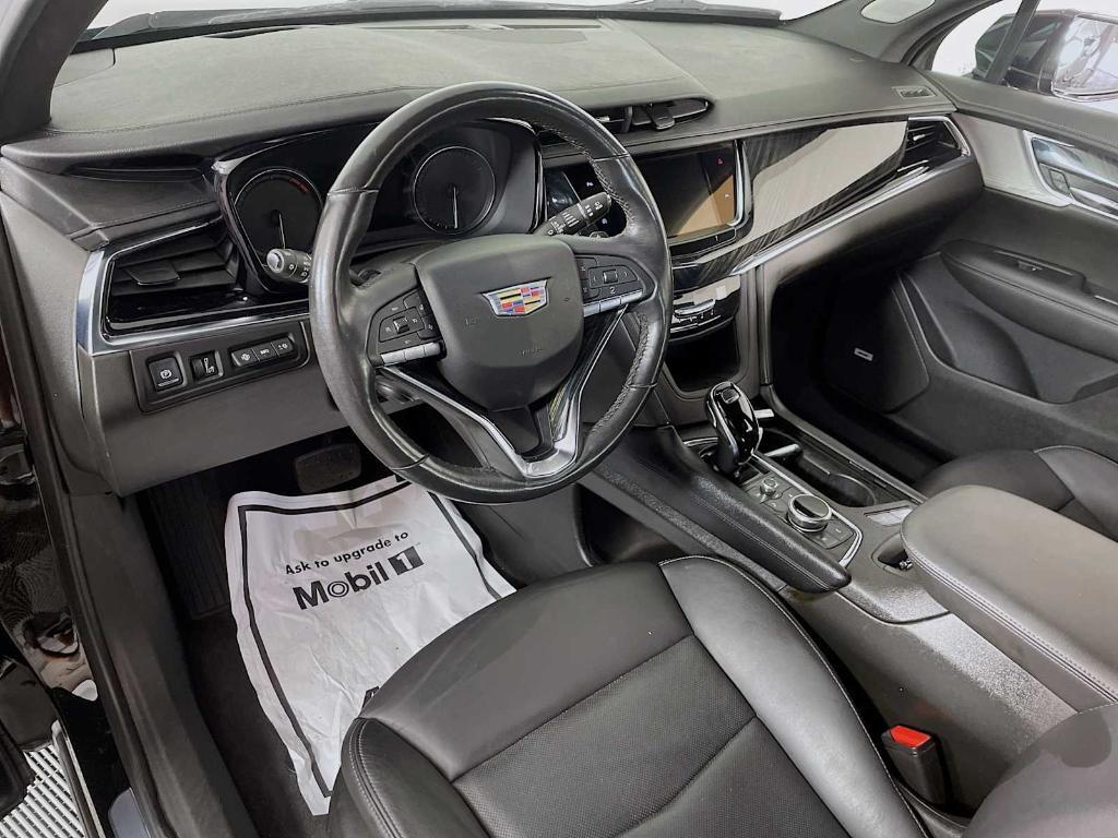 used 2021 Cadillac XT6 car, priced at $27,995