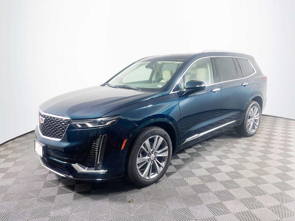 new 2025 Cadillac XT6 car, priced at $60,610