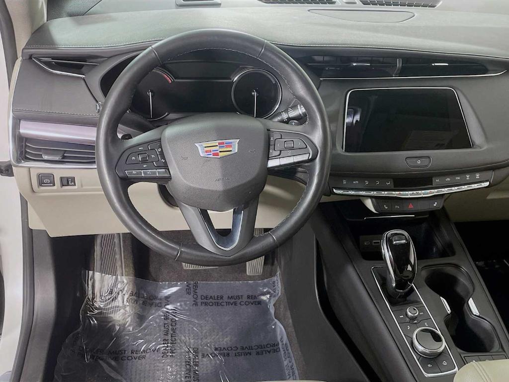 used 2023 Cadillac XT4 car, priced at $23,995