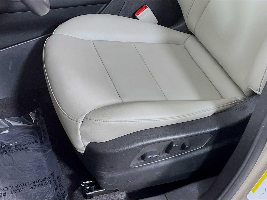 used 2023 Cadillac XT4 car, priced at $26,995