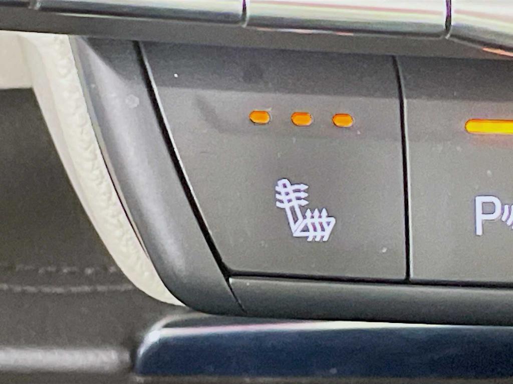 used 2023 Cadillac XT4 car, priced at $26,995