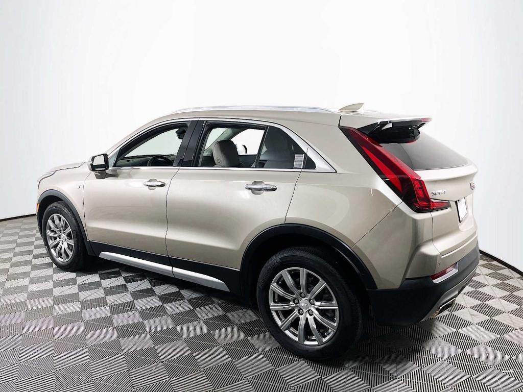 used 2022 Cadillac XT4 car, priced at $25,995