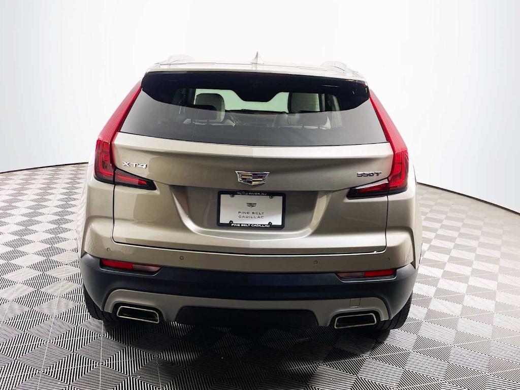 used 2022 Cadillac XT4 car, priced at $25,995