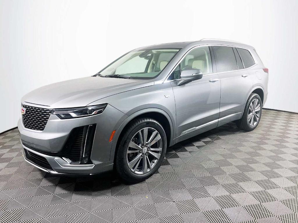 new 2025 Cadillac XT6 car, priced at $58,115