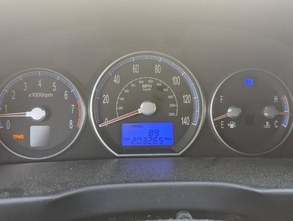 used 2007 Hyundai Santa Fe car, priced at $3,300