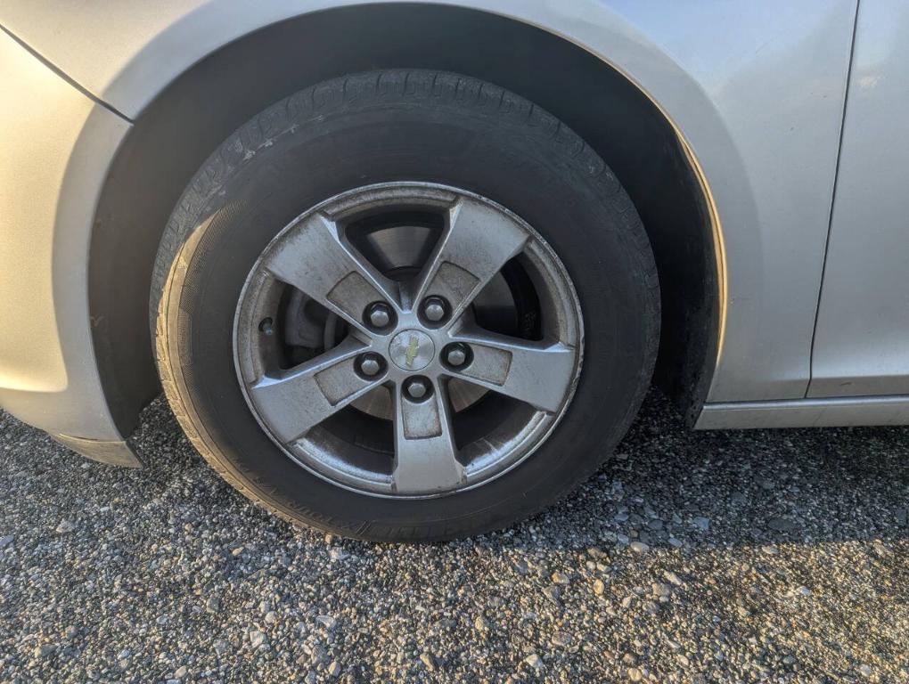 used 2013 Chevrolet Malibu car, priced at $3,400