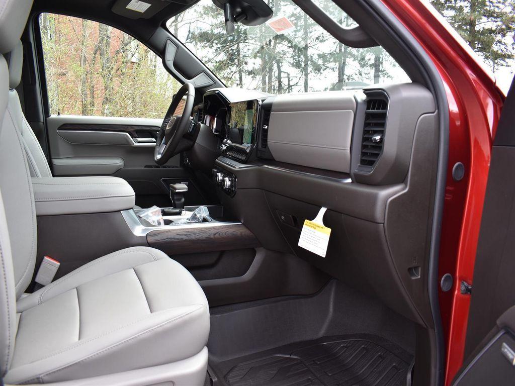 new 2026 GMC Sierra 1500 car, priced at $59,685
