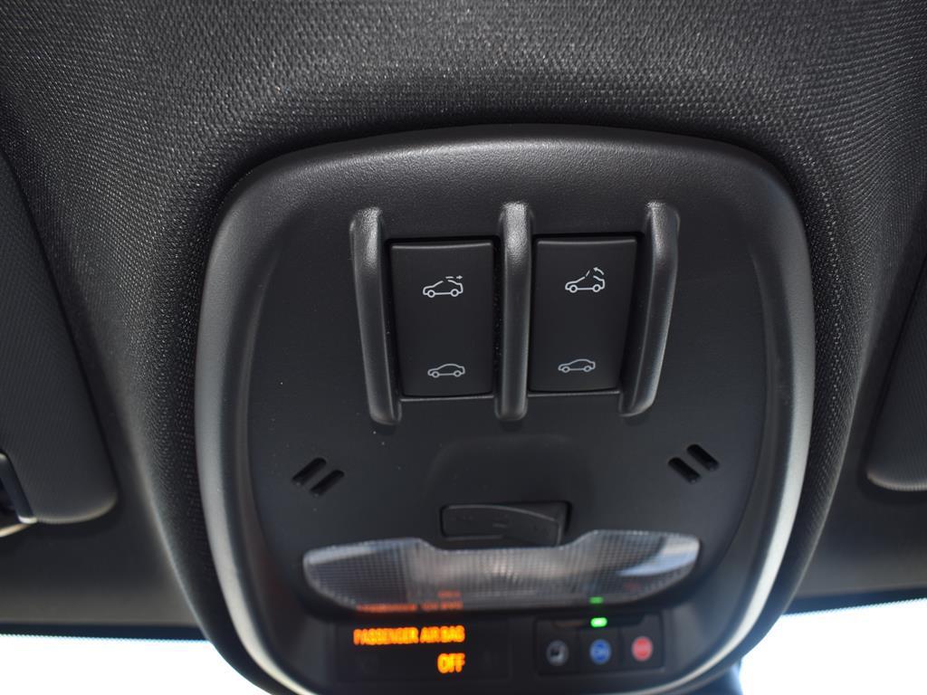 new 2025 Buick Envista car, priced at $28,295