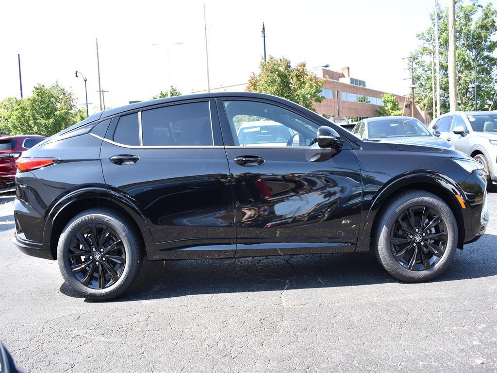 new 2025 Buick Envista car, priced at $28,295