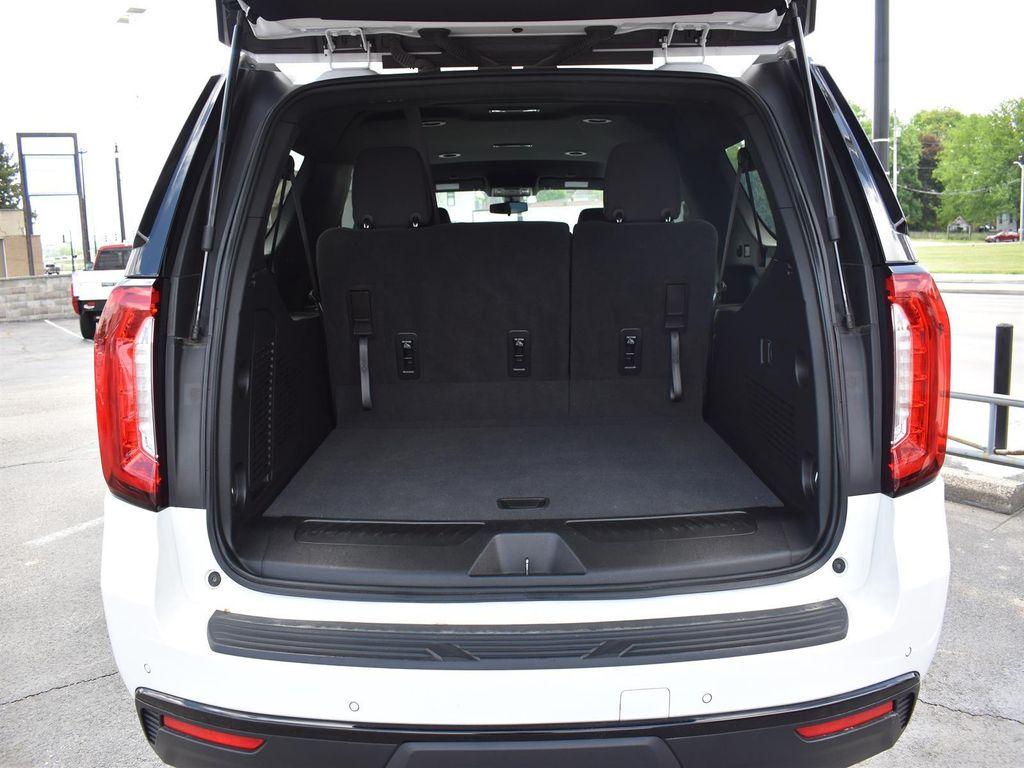 used 2022 GMC Yukon XL car, priced at $34,995