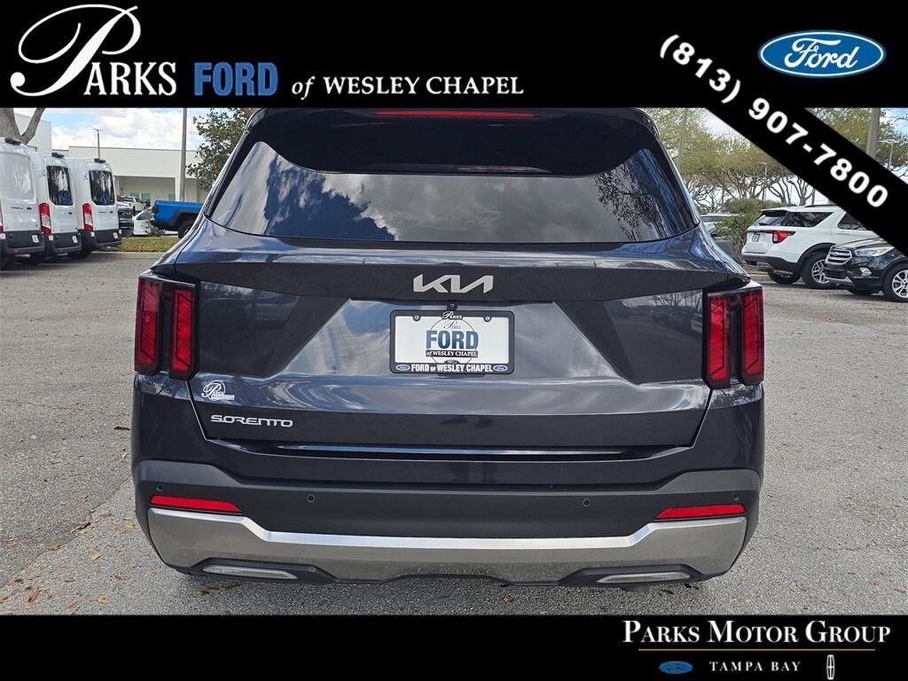 used 2025 Kia Sorento car, priced at $34,486