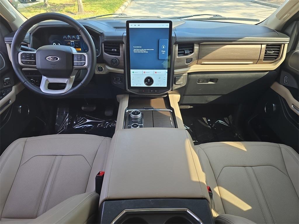 used 2023 Ford Expedition car, priced at $51,289