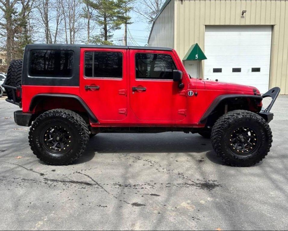 used 2015 Jeep Wrangler Unlimited car, priced at $16,995