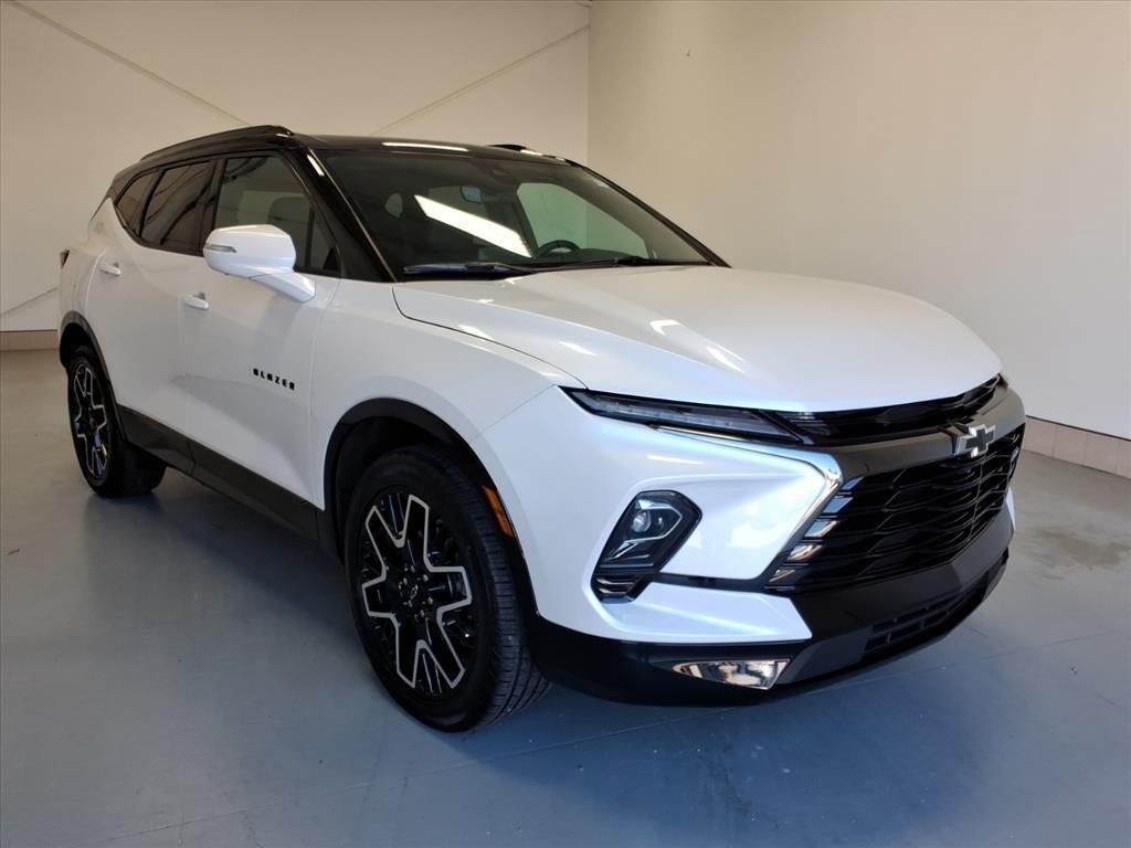 used 2025 Chevrolet Blazer car, priced at $41,909