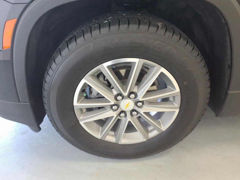 used 2023 Chevrolet Traverse car, priced at $25,887