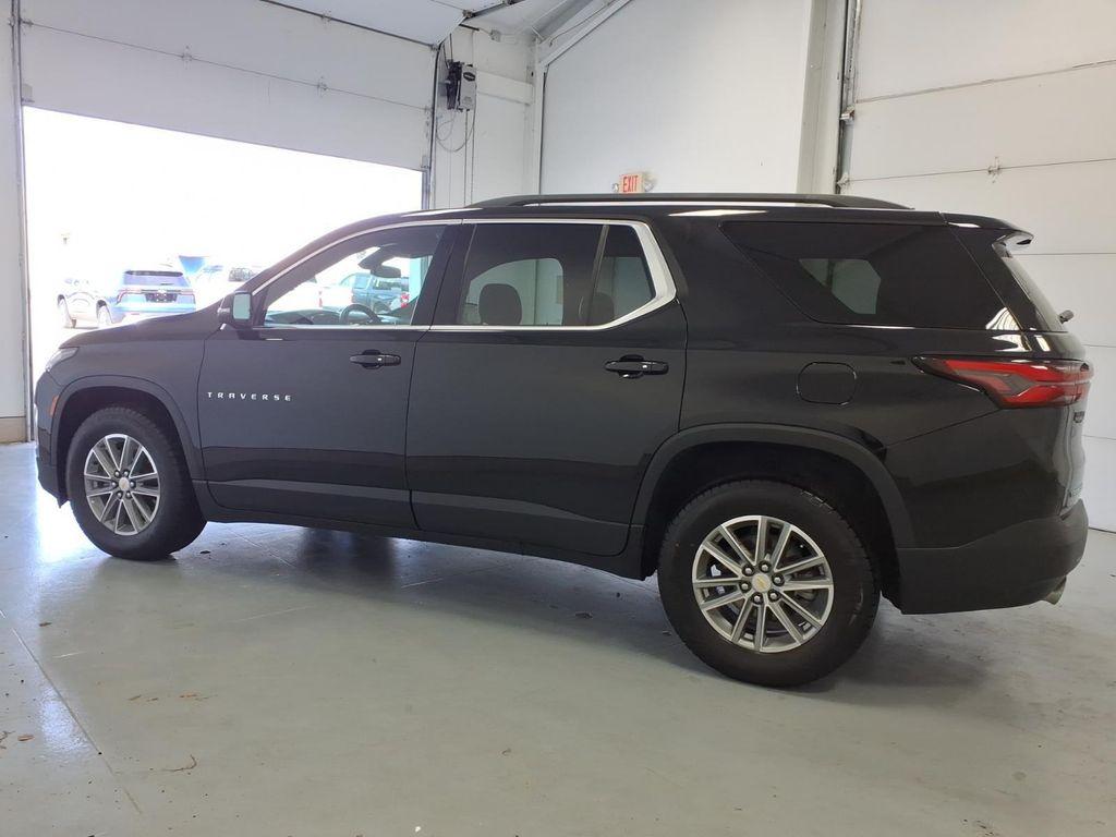 used 2023 Chevrolet Traverse car, priced at $25,887