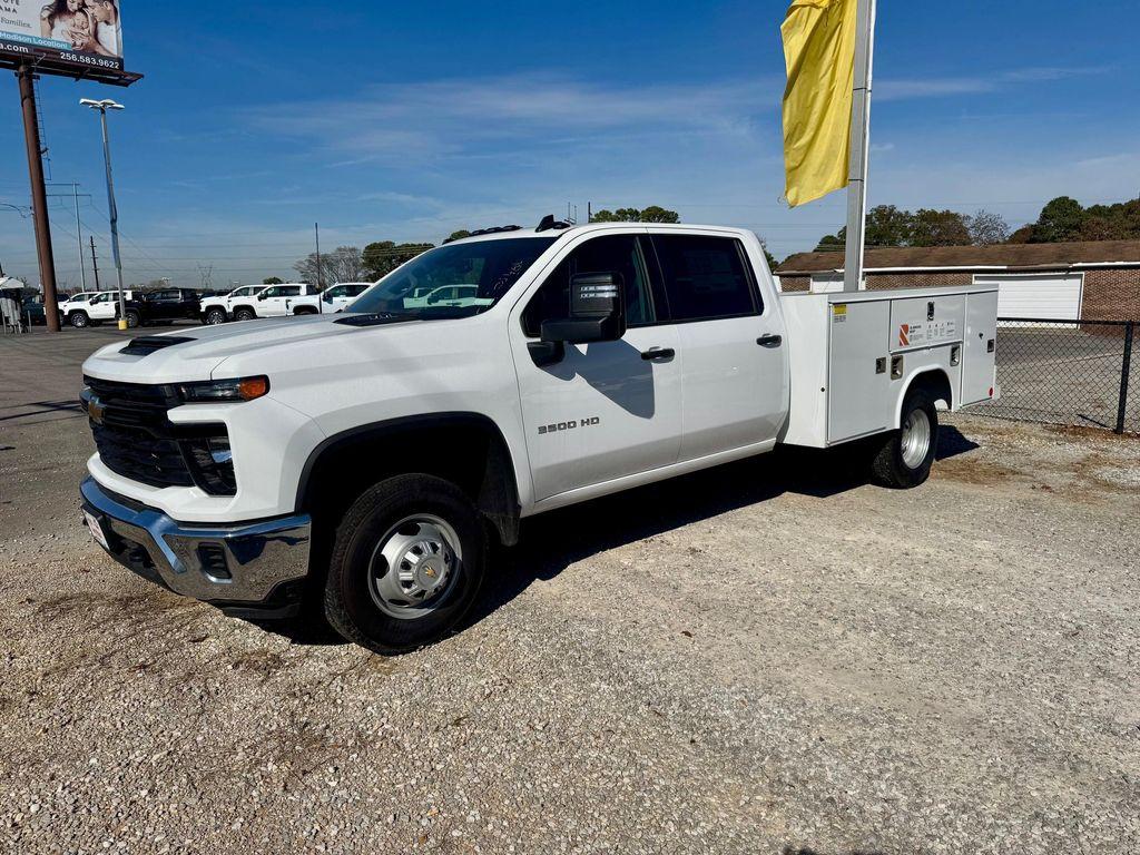 new 2025 Chevrolet Silverado 3500 car, priced at $65,653