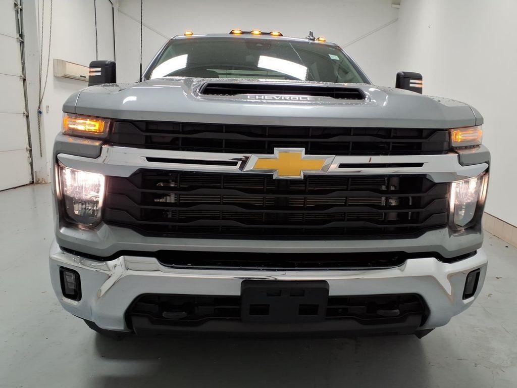 used 2025 Chevrolet Silverado 3500 car, priced at $70,138