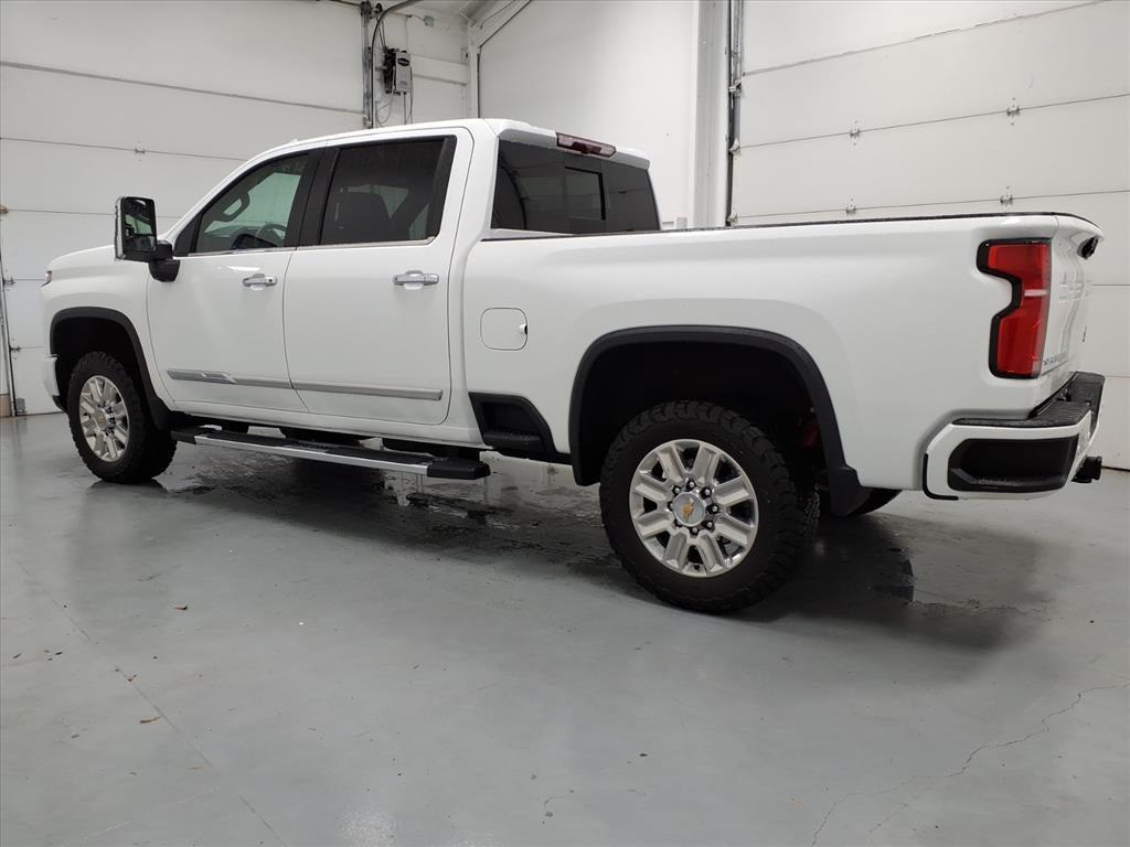 used 2025 Chevrolet Silverado 2500 car, priced at $77,132