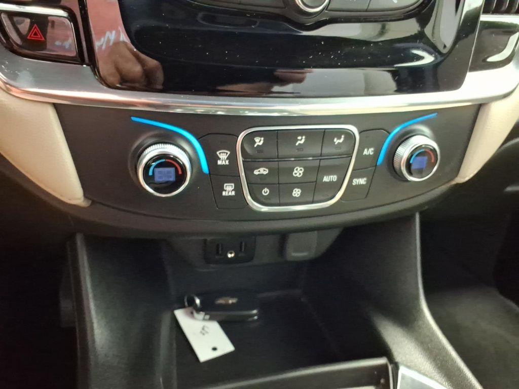 used 2022 Chevrolet Traverse car, priced at $19,905