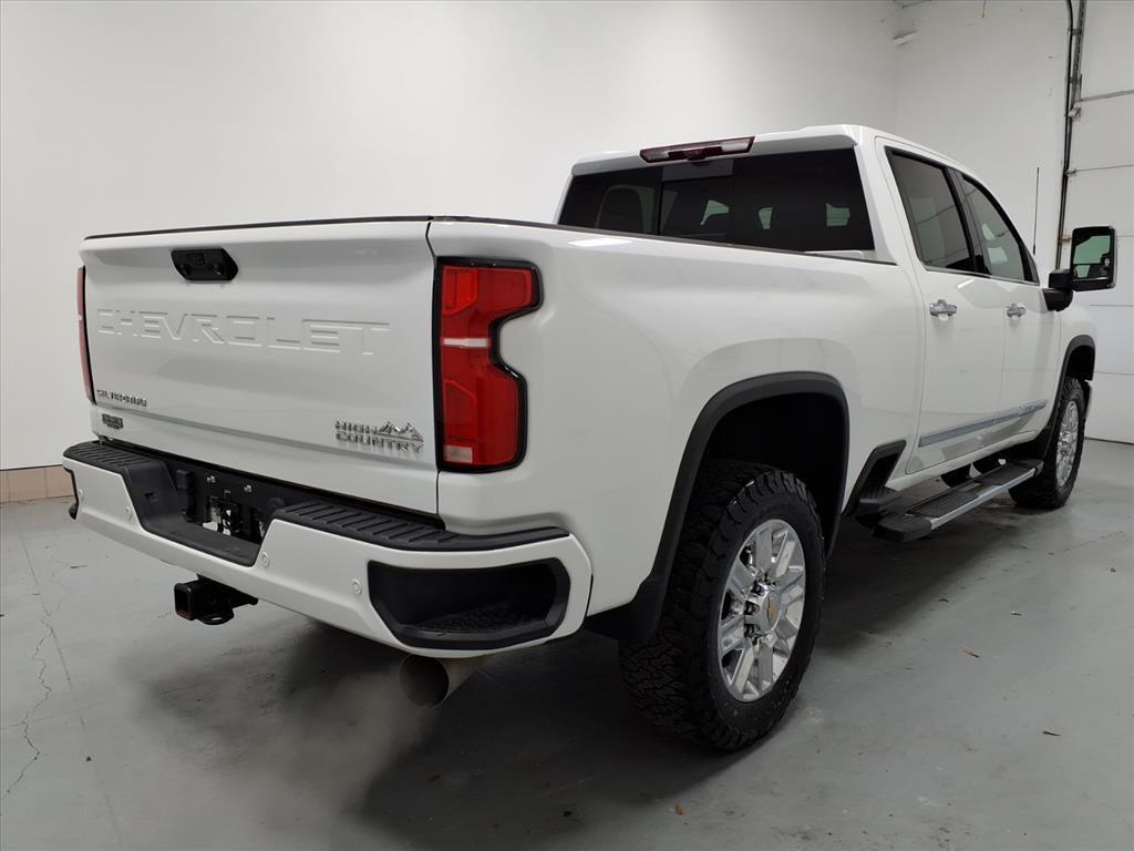 used 2024 Chevrolet Silverado 2500 car, priced at $67,318