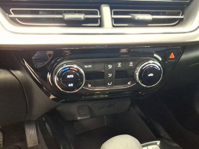 used 2025 Chevrolet Trax car, priced at $23,517