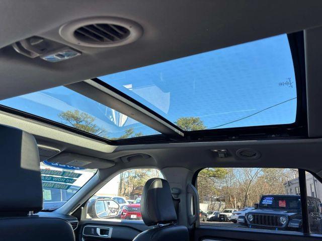 used 2022 Ford Explorer car, priced at $24,900