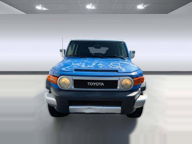 used 2007 Toyota FJ Cruiser car, priced at $9,999