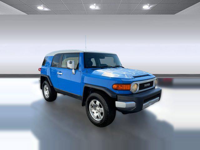 used 2007 Toyota FJ Cruiser car, priced at $9,999
