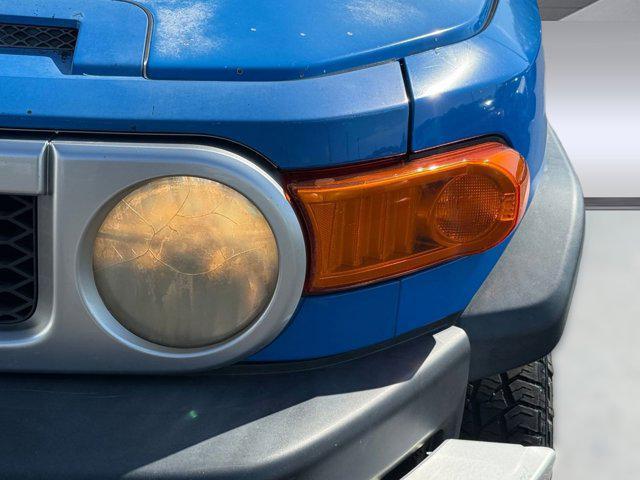 used 2007 Toyota FJ Cruiser car, priced at $9,999