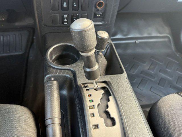 used 2007 Toyota FJ Cruiser car, priced at $9,999