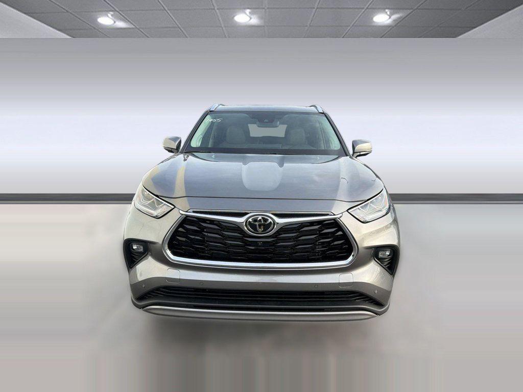 new 2026 Toyota Highlander car, priced at $56,621