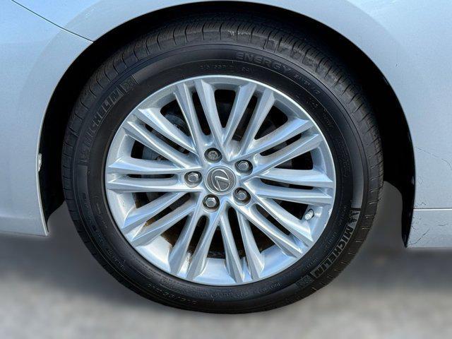 used 2013 Lexus ES 350 car, priced at $10,999